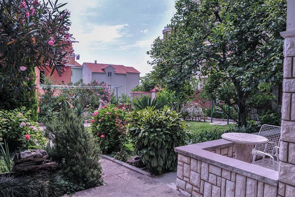 Vila Mila Петровац Экстерьер фото